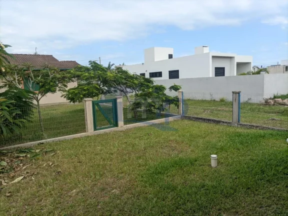 Imagem Casa á venda com 3 dormitórios na Bela Torres em Passo de Torres/SC