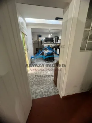 Imagem Casa no Centro de Carapicuíba Próxima à Estação | 5 Dormitórios
