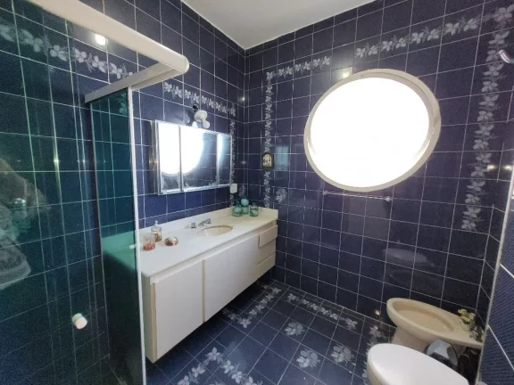 Imagem PITANGUEIRAS - FRENTE TOTAL AO MAR, 209,51 M² ÚTEIS, 01 VAGA DE GARAGEM EM PARQUEAMENTO, EXCELENTE APARTAMENTO, ANDAR ALTO, MARAVILHOSA VISTA