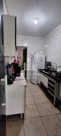 Imagem Sobrado com 3 Casas, 2 Dormitórios, 1 banheiro, terraço, Área de lazer grande, 1 vaga, escritura, no Alto da Boa Vista, Mauá-SP