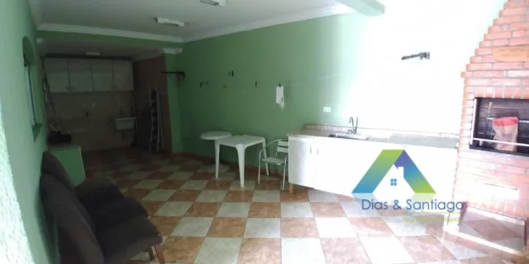 Imagem SANTO ANDRÉ Sobrado 350M², 3 suítes, espaço gourmet, 5 vagas com ótima localização e valor !!!