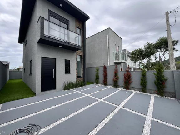 Imagem Casa / Sobrado para Venda em Florianópolis / SC no bairro São João do Rio Vermelho