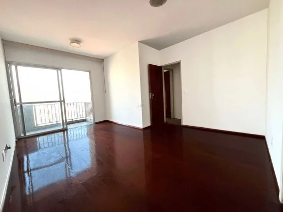 Imagem Apartamento com Sacada Perdizes 3 dormitórios, 1 suíte, 2 vagas de Garagem. Edifício com Piscina e Churrasqueira