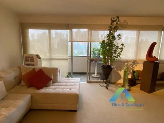 Imagem Apartamento com 142m² em 3 dormitórios, 1 suíte, 2 vagas coberta e 1 ampla varanda em área nobre do Morumbi/Zsul..