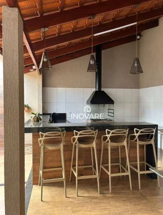 Imagem Casa com 3 dormitórios à venda, 250 m² por R$ 790.000,00 - Setor Afonso Pena - Itumbiara/GO