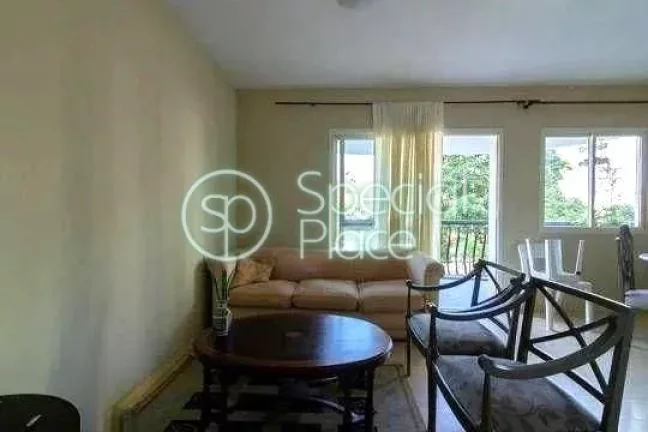 Imagem Moema Pássaros - Ótima localização Apartamento com bastante luz natural, dormitórios e cozinha ...