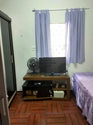 Imagem Casa-Sobrado-para-Venda-em-Santa-Luzia-Aparecida-SP