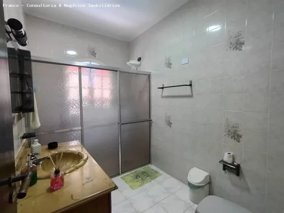 Imagem Casa para Venda em Mongaguá, Balaneario Itaoca, 3 dormitórios, 1 suíte, 3 banheiros, 2 vagas