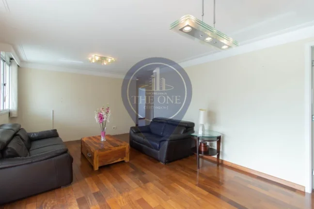 Imagem Apartamento de Luxo em Moema, São Paulo-SP: 4 quartos, 3 suítes, 2 salas, 4 banheiros, 2 vagas, 143m² - Imperdível!