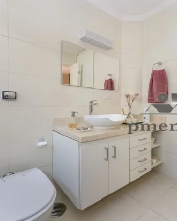 Imagem Apartamento com amplo living para 2 ambientes, aconchegante, bem arejado, lavabo, área de serviço ...