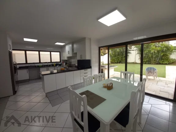 Imagem Casa de Condomínio em Alphaville - Santana de Parnaíba, SP