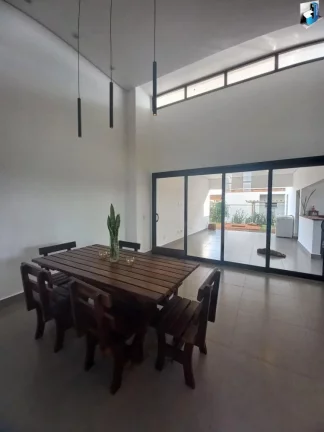 Imagem Maravilhosa casa no Condomínio Village Manacá - Cesário Lange/SP.