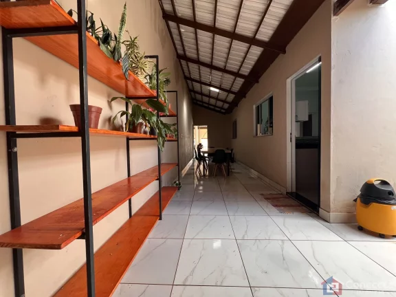 Imagem Casa Térrea à Venda no Afonso Queiroz em Patos de Minas – 3 Quartos e Churrasqueira