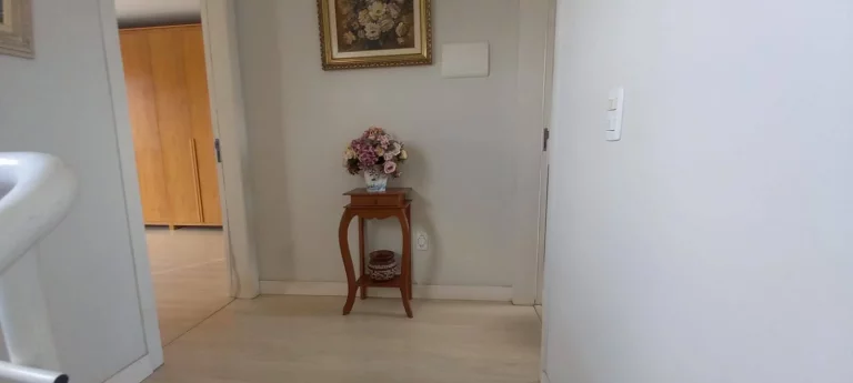 Imagem Sobrado Grande à venda no Quinta dos Vinhedos - Bragança Paulista