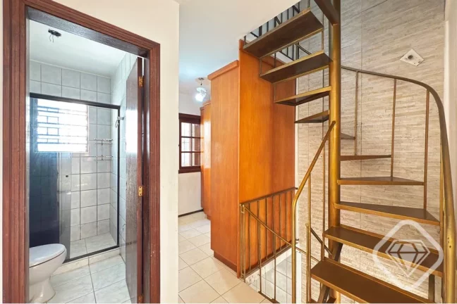 Imagem Casa em condomínio na Tristeza

Oportunidade de morar com segurança e qualidade de vida na Zona Su...
