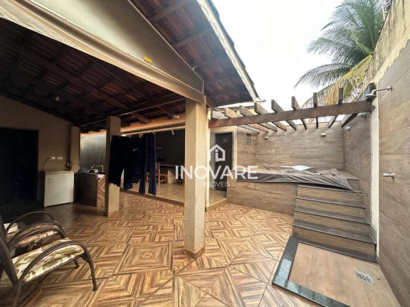 Imagem Casa com 3 dormitórios à venda, 180 m² por R$ 600.000,00 - Jardim Leonora - Itumbiara/GO
