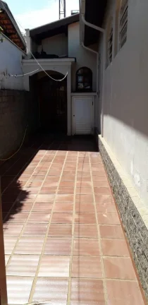 Imagem Casa á venda em Piracicaba, Bairro São Judas. Próximo à Unversidades Esalq, com 3 dormitórios, ...