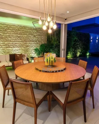Imagem Casa 3 quartos no Jardins Madri, em terreno com 406,25m² com 209,87m² de área construída possui:...