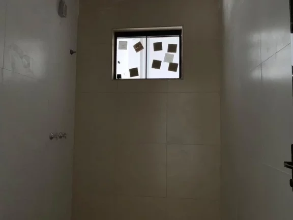 Imagem Barracão: Área do Terreno: 820,00 m² Área Construída 820 m² - Com recepção; 02 sala; 06 banh...