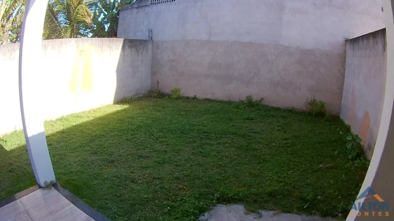 Imagem Casa Duplex com 2 Suítes à Venda em Praia de Santa Mônica - Guarapari/ES