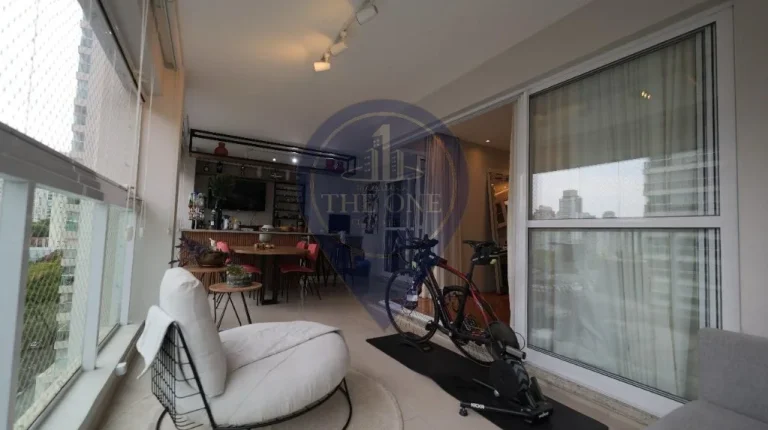 Imagem Apartamento de luxo na Vila Olímpia, São Paulo-SP: 4 quartos, 1 suíte, 2 salas, 2 banheiros, 3 vagas de garagem, 210m². Venha conferir!