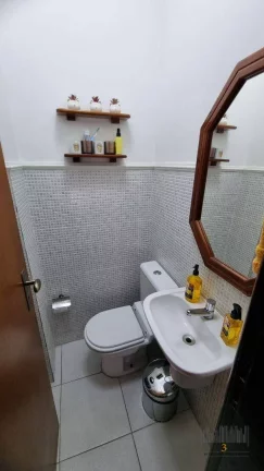 Imagem Sobrado à venda em condomínio fechado na Vila Leopoldina São Paulo SP com 3 dormitórios, 1 suíte, 4 vagas de garagem e 192m².