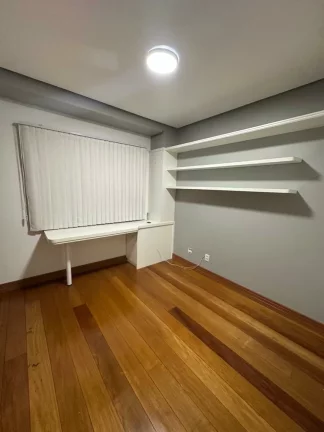 Imagem Casa com 3 Quartos à Venda, 314 m² em Tristeza - Porto Alegre