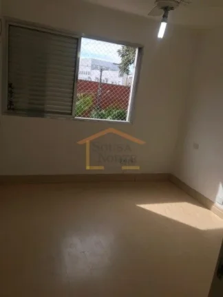 Imagem Apartamento com 3 dormitórios, sendo 1 de empregada e 2 com armários planejados, sala ampla para 2...