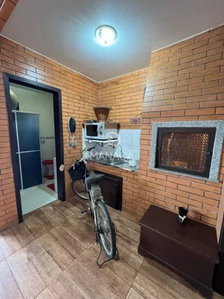 Imagem Sobrado Alto Padrão com Vista para o Mar – Centro de Barra Velha/SC