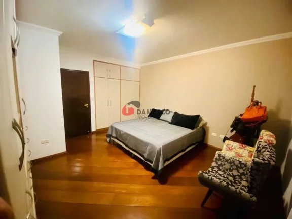 Imagem Sobrado à venda 4 Quartos, 3 Suites, 5 Vagas, Olímpico, São Caetano do Sul - SP
