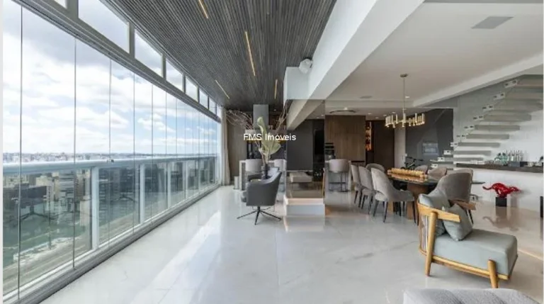 Imagem Apartamento de alto padrão à Venda na Vila Nova Conceição de 225m²
