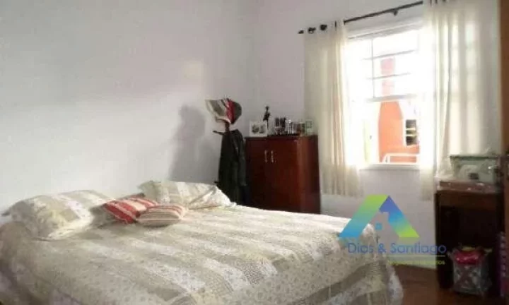 Imagem Excelente sobrado 3 dormitórios, 2 vagas espaço gourmet com ótima localização.