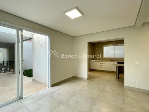 Imagem Casa à venda com 3 suítes no Bairro das Palmeiras, Campinas.
Em excelente localização, próximo ...