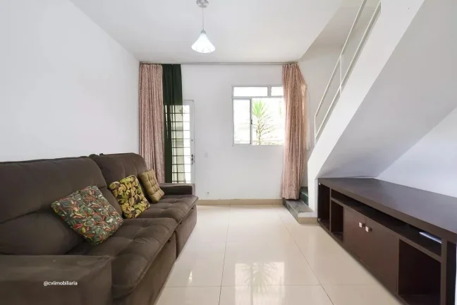 Imagem Localizada no bairro Santa Ines, esta casa de 120 metros quadrados é uma excelente opção para que...