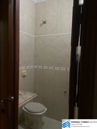 Imagem Sobrado no Bairro Campestre em Santo André com 3 suites e 5 vagas.