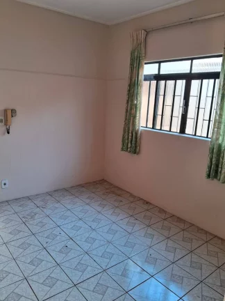 Imagem VENDE-SE CASA COM 03 DORMITORIOS ARAÇATUBA SP