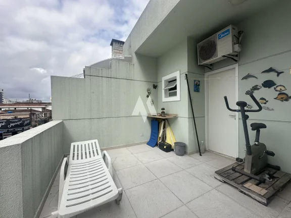 Imagem Casa Triplex com Churrasqueira, Solarium e 3 quartos em Santos!
