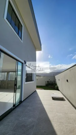 Imagem Casa Geminada à Venda em Forquilhas – São José | 4 Dormitórios | Terreno de 400 m²