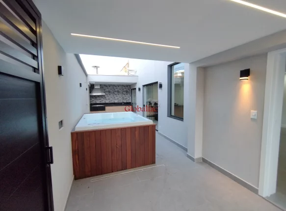 Imagem Casa Nova com 3 dormitórios e jacuzzi no bairro Ponta da Praia em Santos por R$2.200.000,00