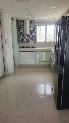 Imagem Apartamento 140 m² 4 Dormitorios sendo 2 Suites e 3 Vagas de Garagens