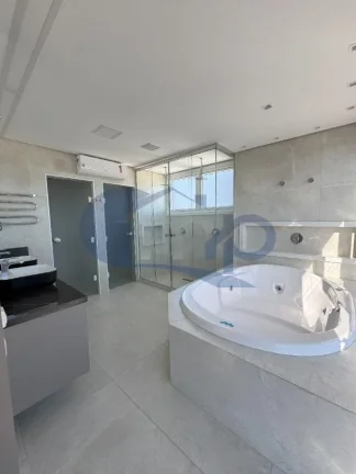 Imagem Apartamento á venda com 4 suítes no centro de Torres/RS
