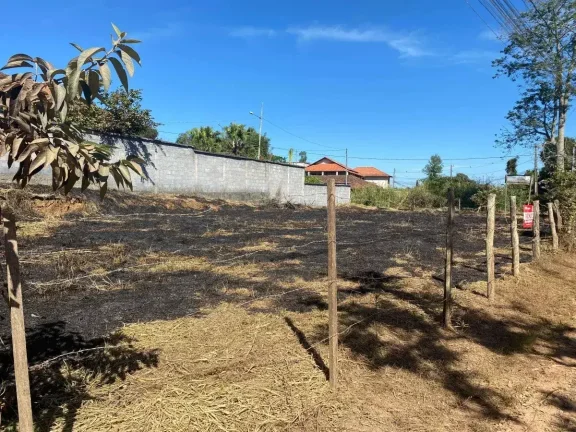 Imagem Lote à venda em Barbacena, Colônia Rodrigo Silva, 800m2