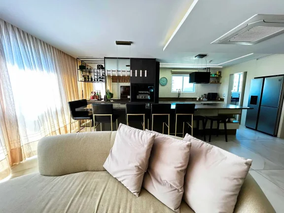 Imagem Apartamento vista mar com 3 suítes sendo 1 master e 3 vagas de garagem em Balneário Camboriú/SC