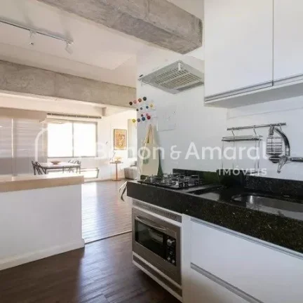 Imagem Apartamento mobiliado, com excelente iluminação natural e em localização privilegiada no Cambuí...