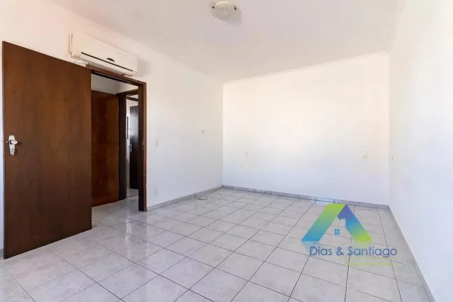 Imagem Casa com 3 dormitórios Com suite e 3 vagas próximo ao Metrô Alto do Ipiranga em Vila Gumercindo/SP!
