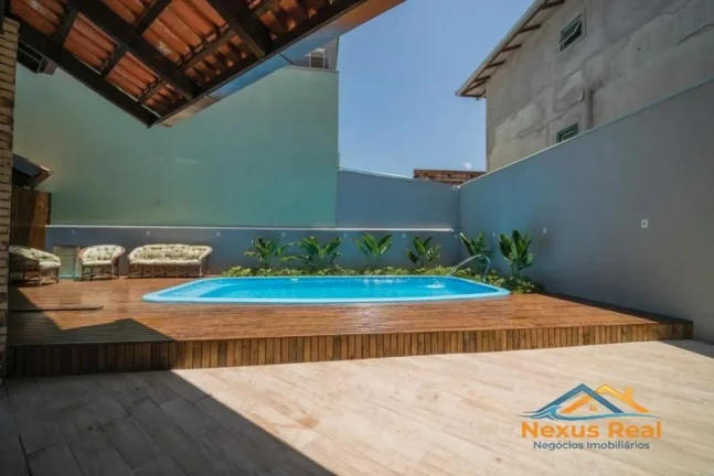 Imagem Sobrado com Piscina e 5 quartos