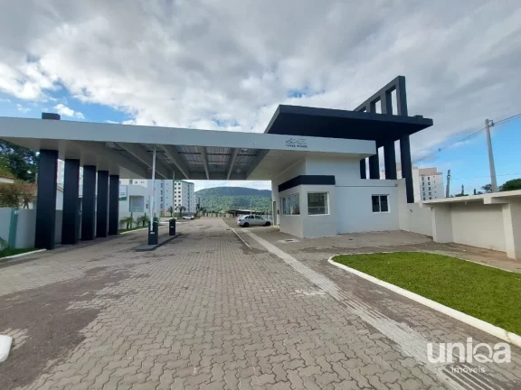 Imagem Apartamento 02 dormitórios Sacada churrasqueira garagem Res Morada do Leste