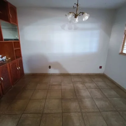 Imagem Casa De 2/4 C Suite No Parque Industrial De Goiania