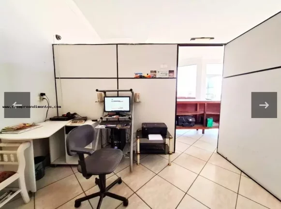 Imagem Salão Comercial para Locação em Limeira, Vila Queiroz, 2 banheiros, 3 vagas