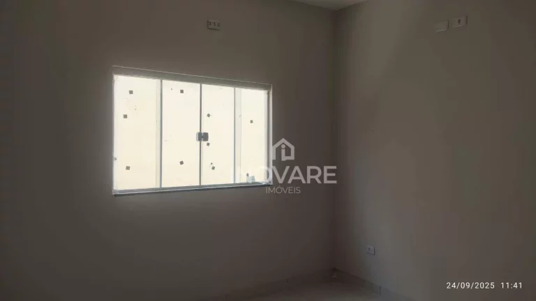 Imagem Casa com 2 dormitórios à venda, 1 m² por R$ 235.000,00 - Setor Nossa Senhora da Saúde - Itumbiara/GO
